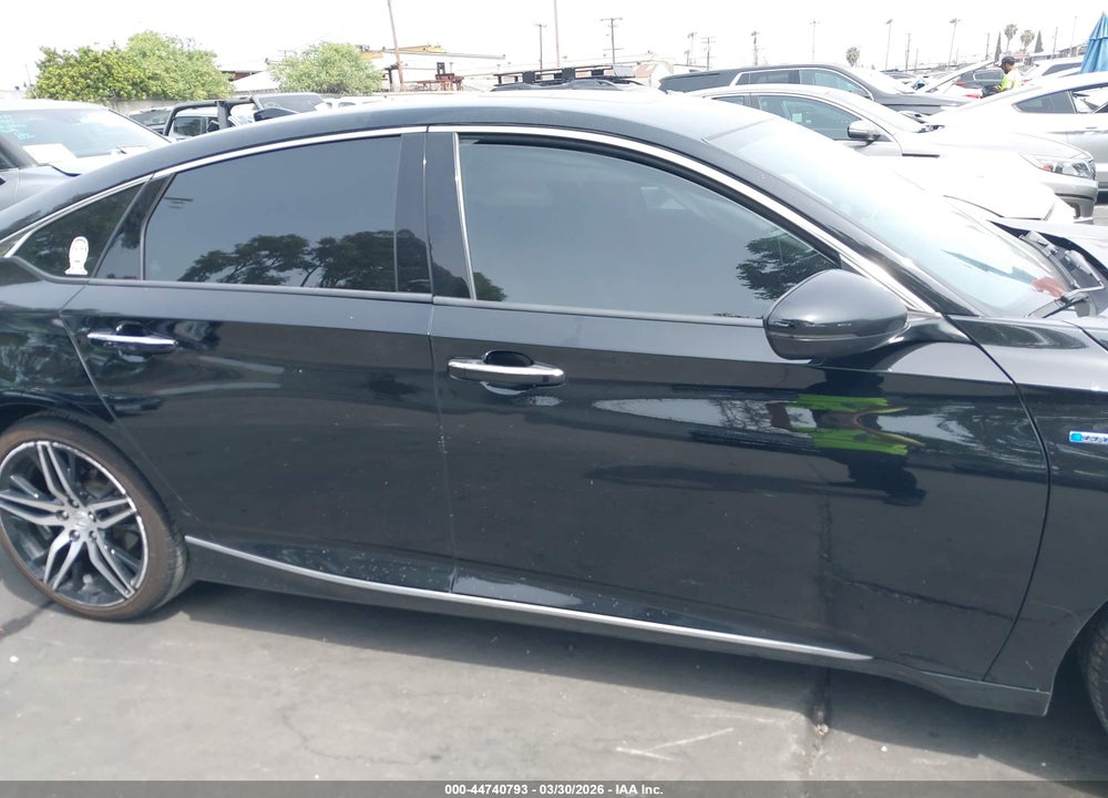 2022 HONDA ACCORD HYBRID TOURING VIN: 1HGCV3F92NA015799