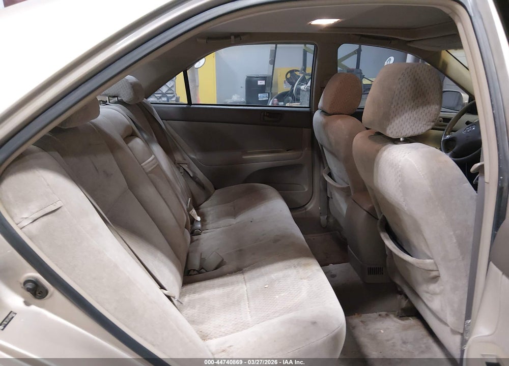 2004 TOYOTA CAMRY LE VIN: 4T1BE32K24U892871