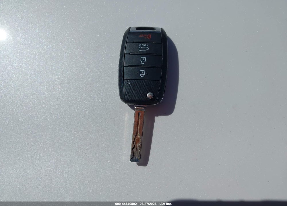 2018 KIA SOUL + VIN: KNDJP3A53J7603528