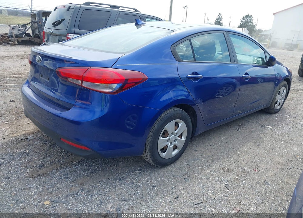 2018 KIA FORTE LX VIN: 3KPFK4A75JE199336