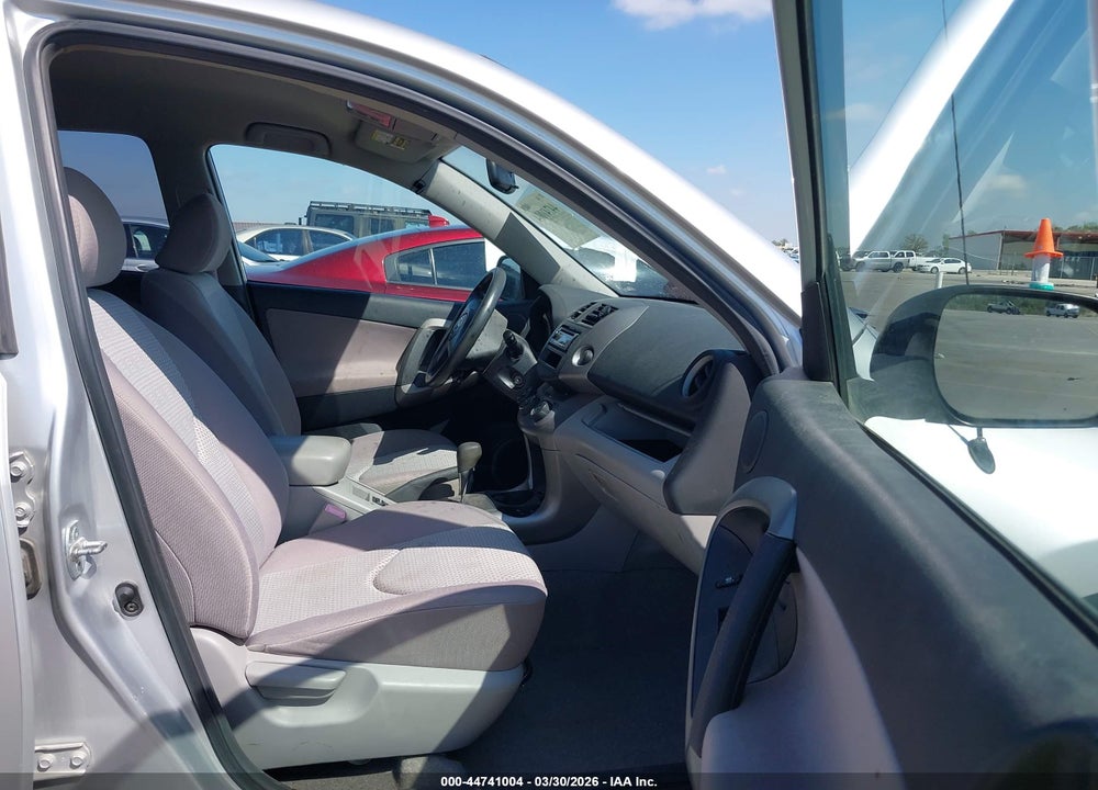 2006 TOYOTA RAV4 VIN: JTMZD33V166011888