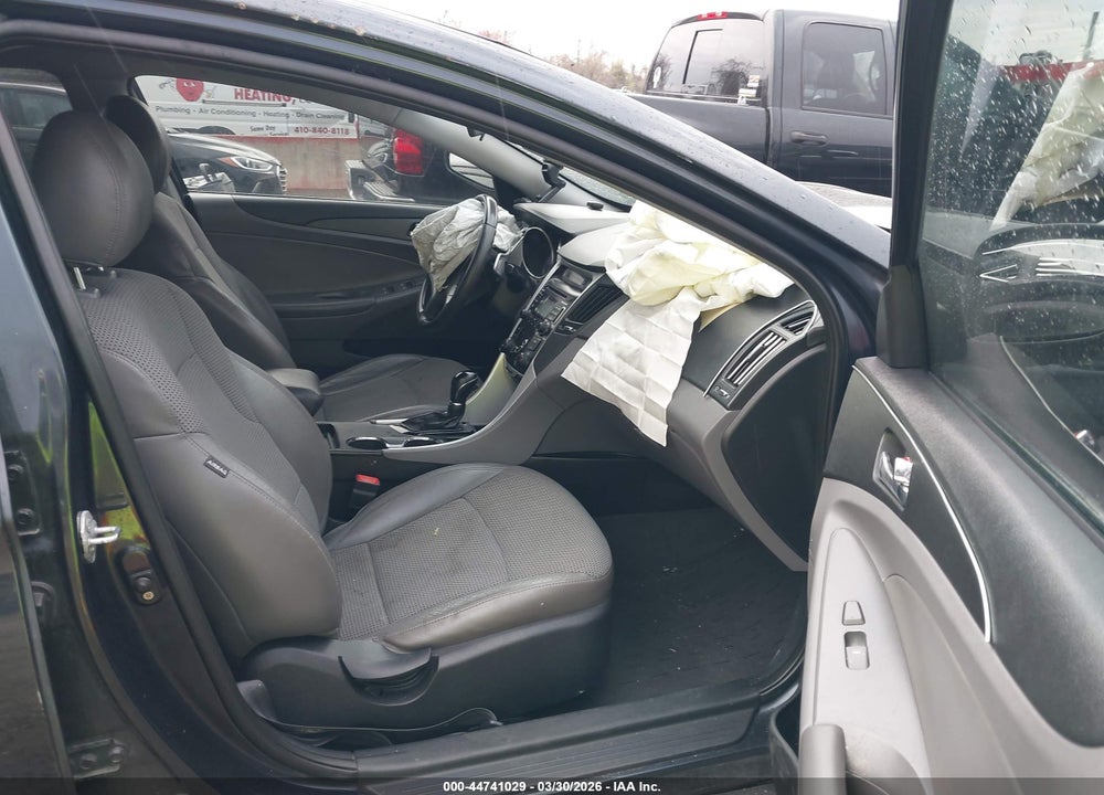 2011 HYUNDAI SONATA SE VIN: 5NPEC4AC5BH150219