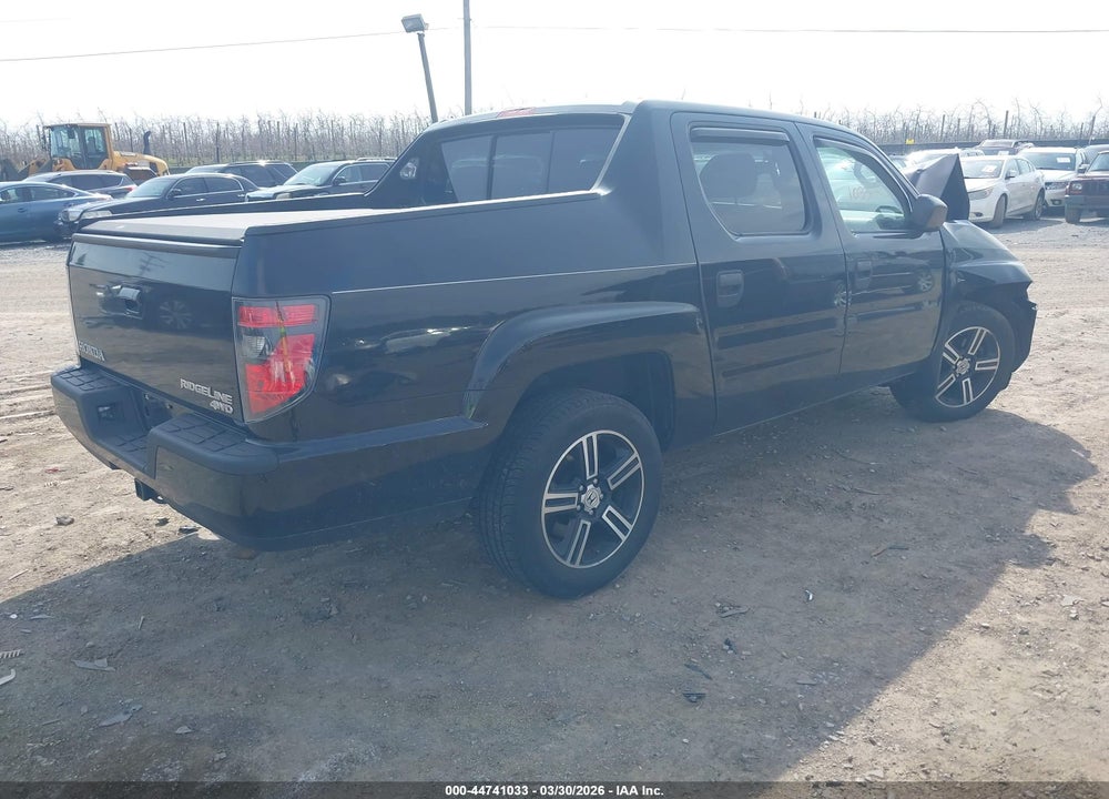 2014 HONDA RIDGELINE SPORT VIN: 5FPYK1F74EB008755