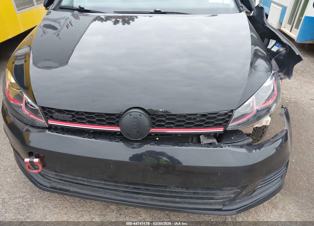 2015 VOLKSWAGEN GOLF TSI S 2-DOOR VIN: 3VW917AU8FM061212