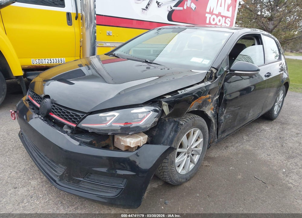 2015 VOLKSWAGEN GOLF TSI S 2-DOOR VIN: 3VW917AU8FM061212