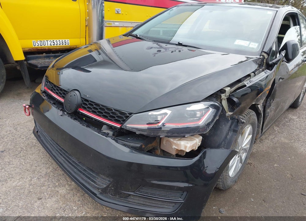 2015 VOLKSWAGEN GOLF TSI S 2-DOOR VIN: 3VW917AU8FM061212