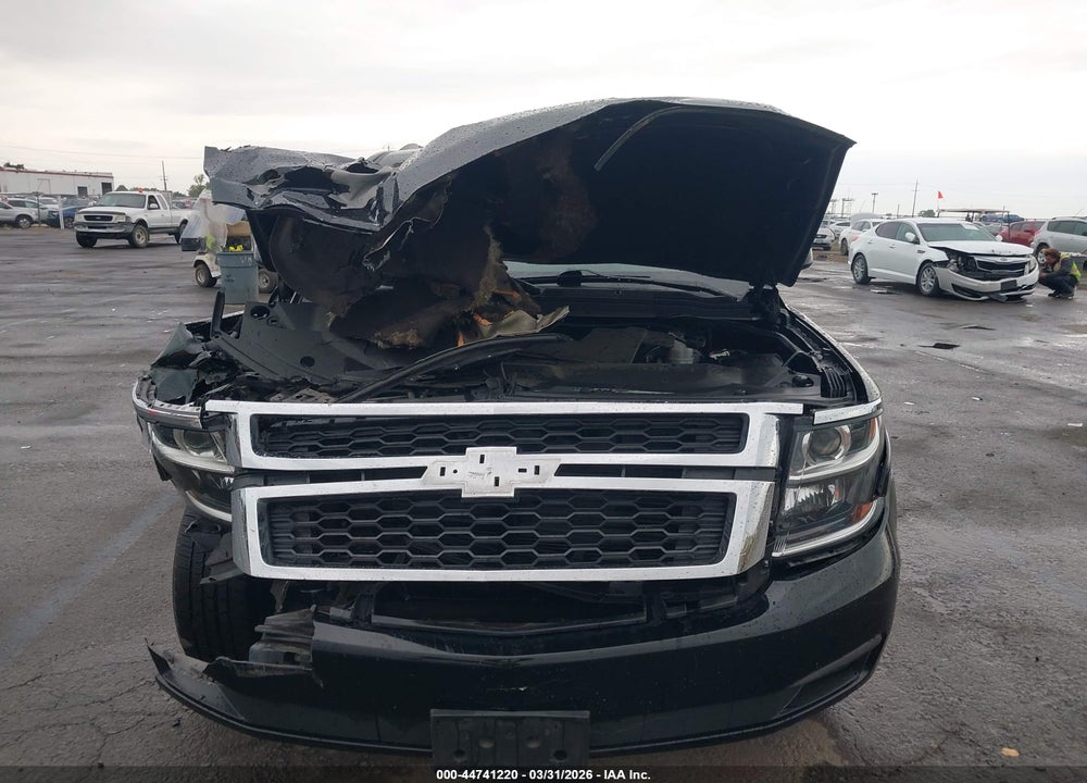 2019 CHEVROLET TAHOE LT VIN: 1GNSCBKCXKR175770