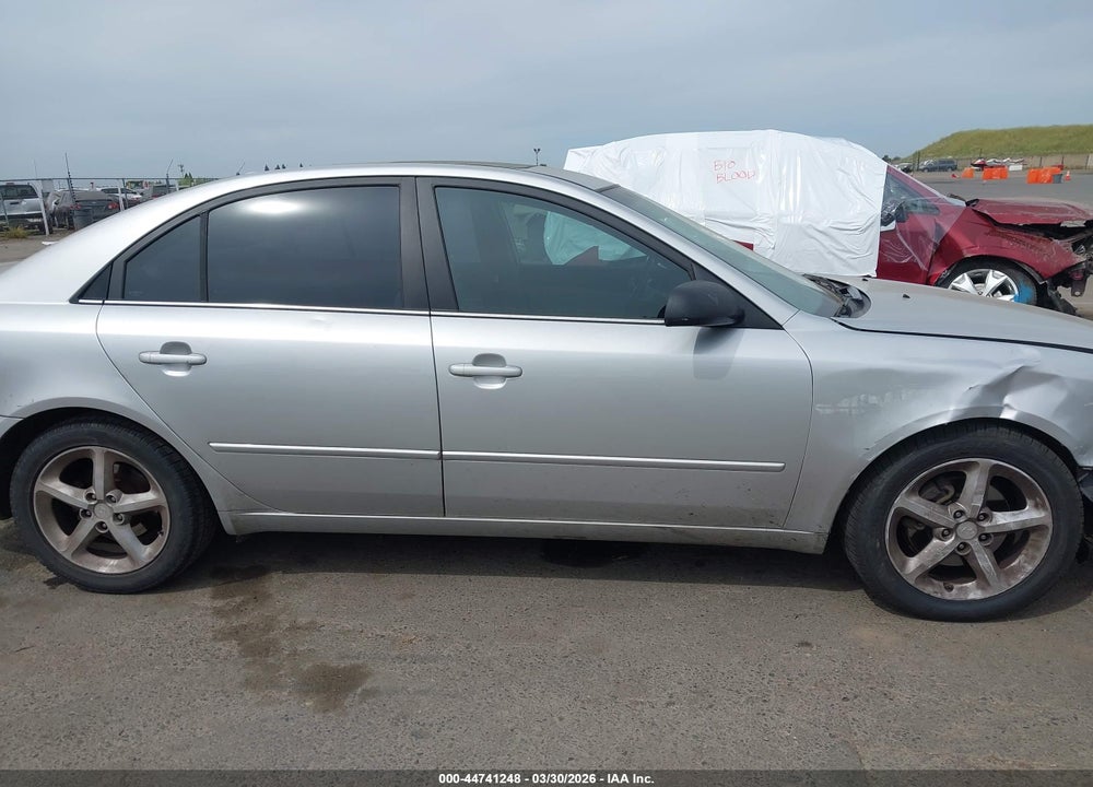 2008 HYUNDAI SONATA LIMITED V6/SE V6 VIN: 5NPEU46F28H387579