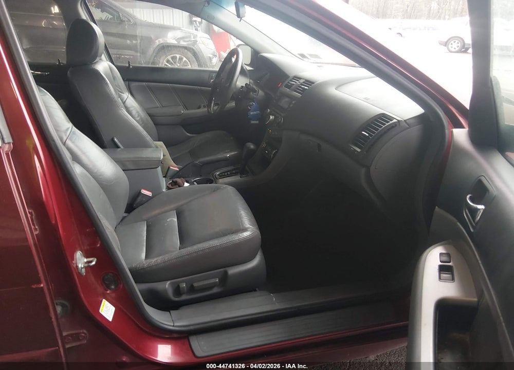 2004 HONDA ACCORD 3.0 EX VIN: 1HGCM66504A022105
