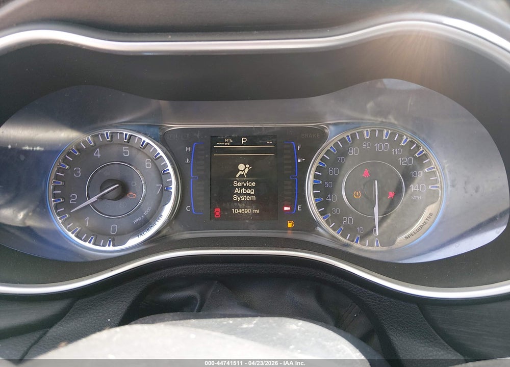 2016 CHRYSLER 200 LIMITED VIN: 1C3CCCAB8GN165785