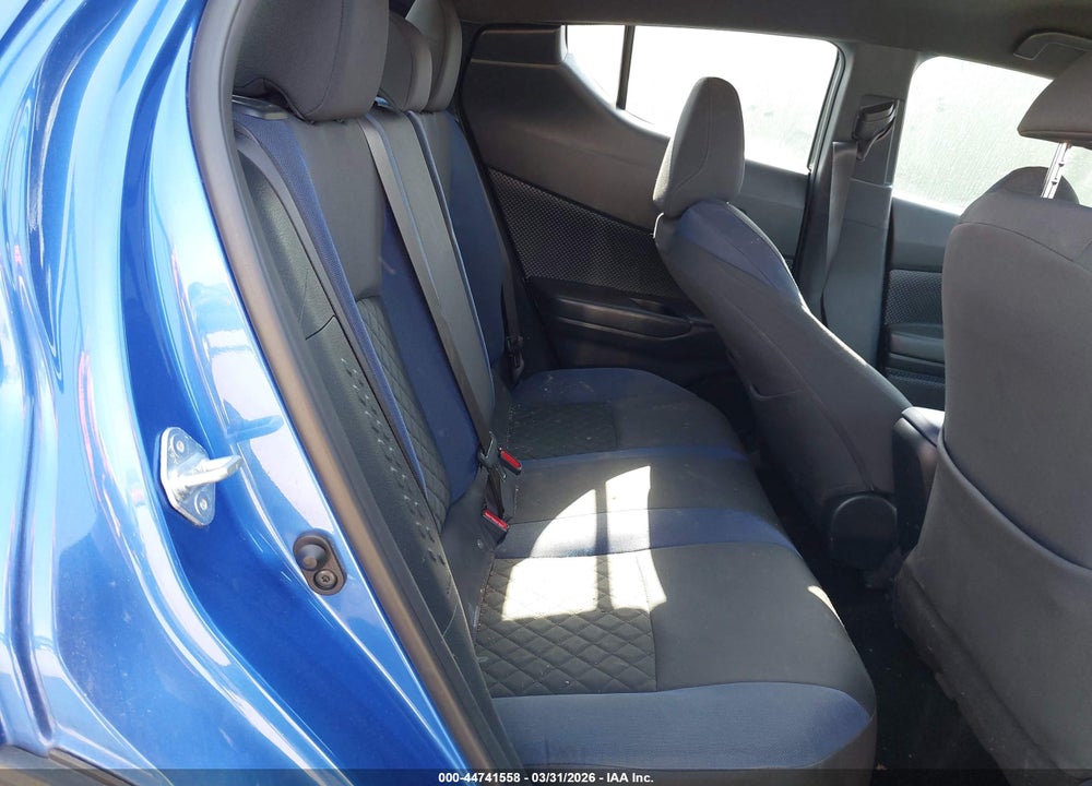 2020 TOYOTA C-HR XLE VIN: NMTKHMBX3LR117946