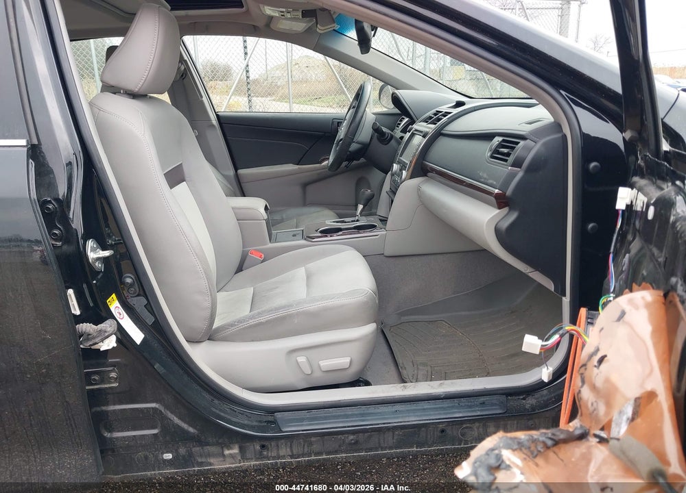 2014 TOYOTA CAMRY XLE V6 VIN: 4T1BK1FK0EU546262