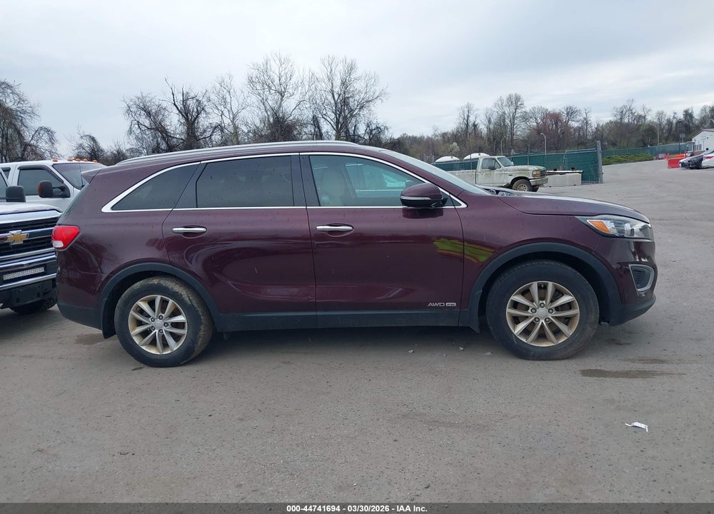 2017 KIA SORENTO 3.3L LX VIN: 5XYPGDA58HG235456