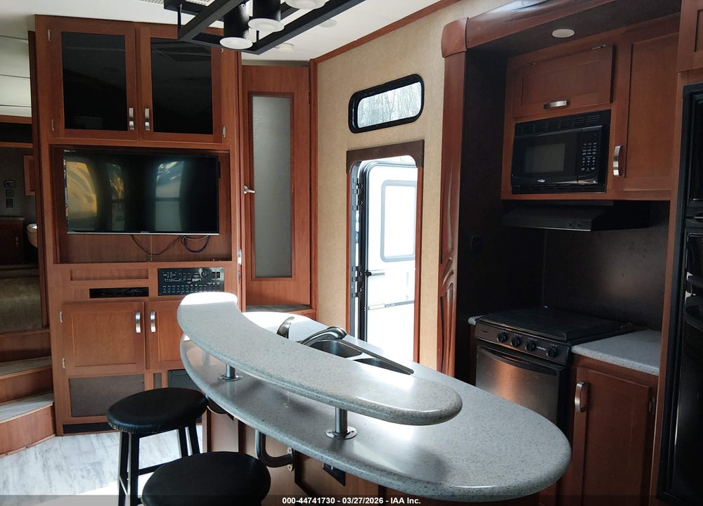 2014 CROSSROADS TOY HAULER VIN: 4V0FC3628ER003541
