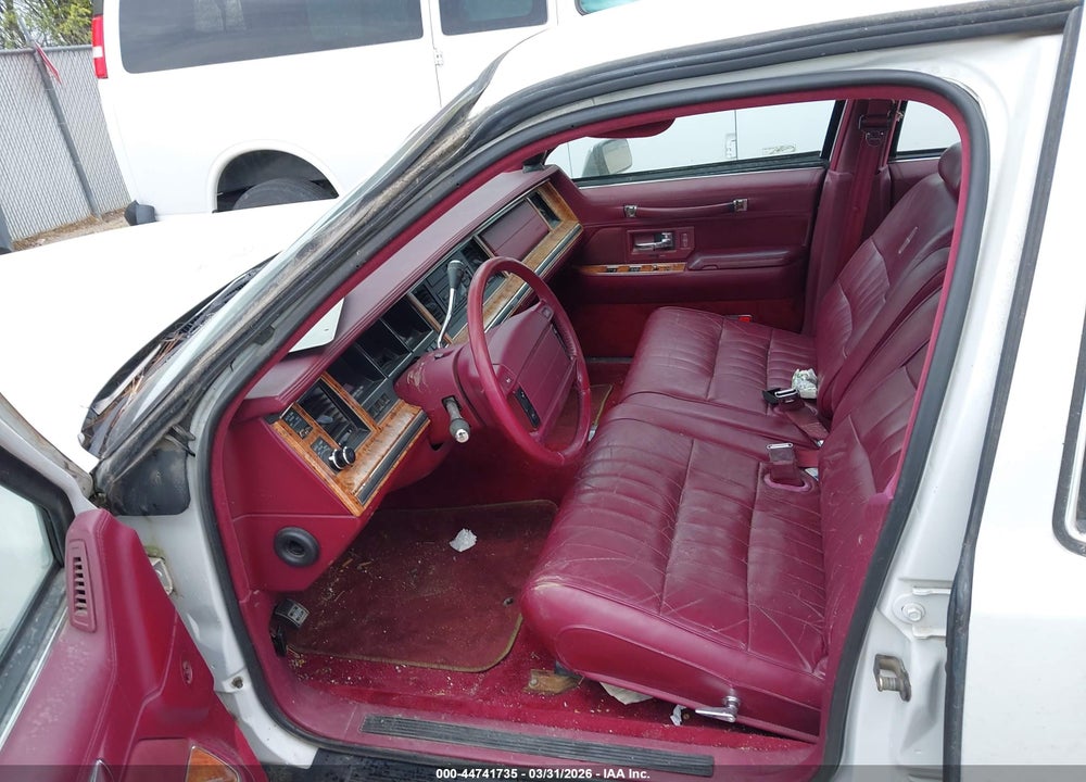 1993 LINCOLN TOWN CAR EXECUTIVE VIN: 1LNLM81W7PY740641