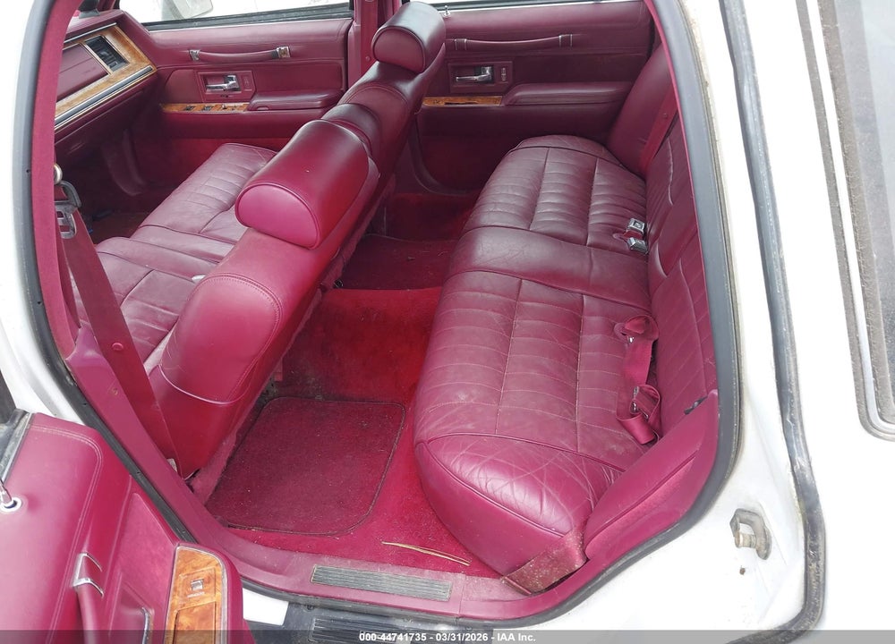 1993 LINCOLN TOWN CAR EXECUTIVE VIN: 1LNLM81W7PY740641