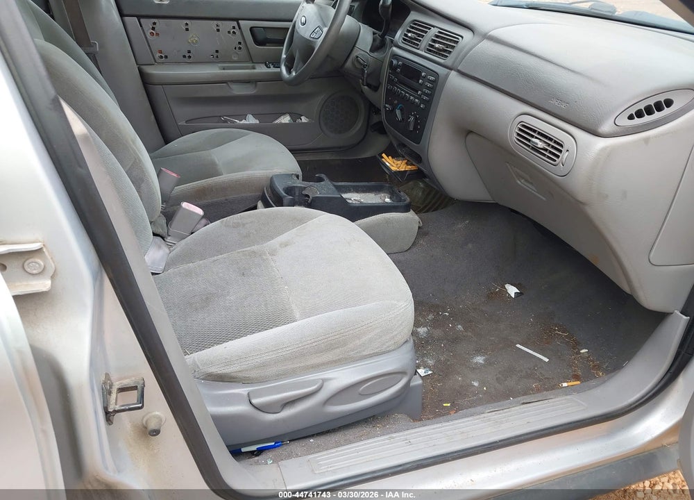 2003 FORD TAURUS SES VIN: 1FAFP55273A192941