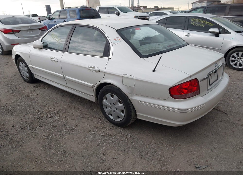 2004 HYUNDAI SONATA VIN: KMHWF25S54A974289