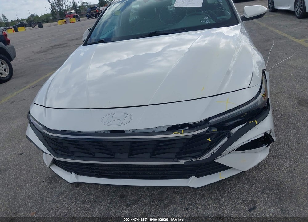 2024 HYUNDAI ELANTRA SEL VIN: KMHLM4DG4RU647356