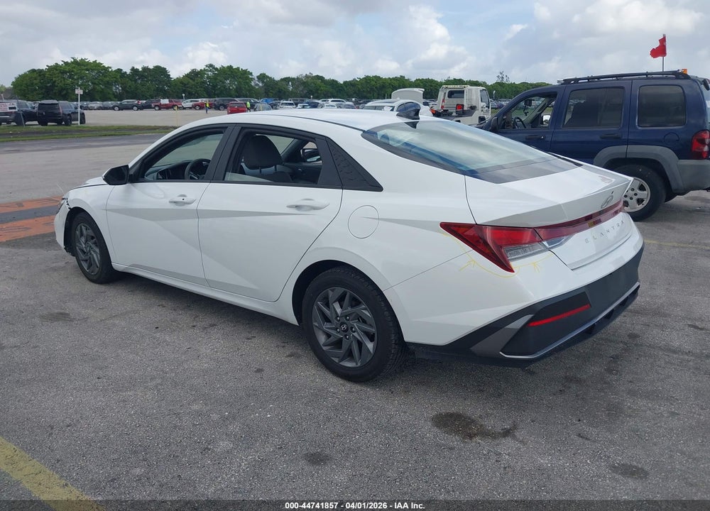 2024 HYUNDAI ELANTRA SEL VIN: KMHLM4DG4RU647356