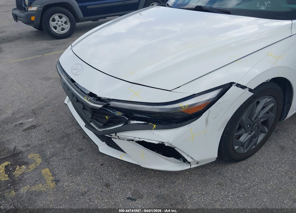 2024 HYUNDAI ELANTRA SEL VIN: KMHLM4DG4RU647356
