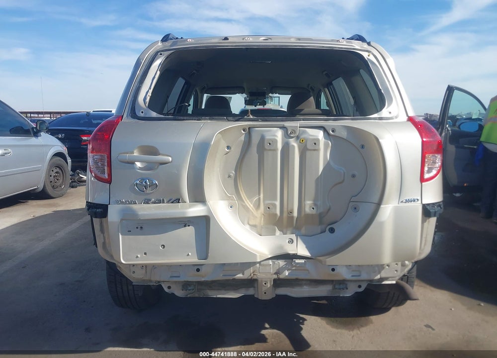 2008 TOYOTA RAV4 VIN: JTMBD33V685211644