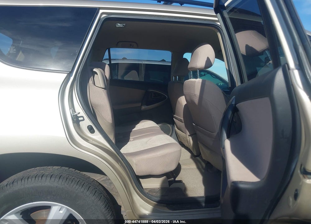 2008 TOYOTA RAV4 VIN: JTMBD33V685211644