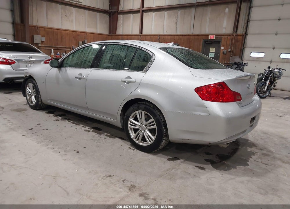 2015 INFINITI Q40 VIN: JN1CV6AR9FM522225