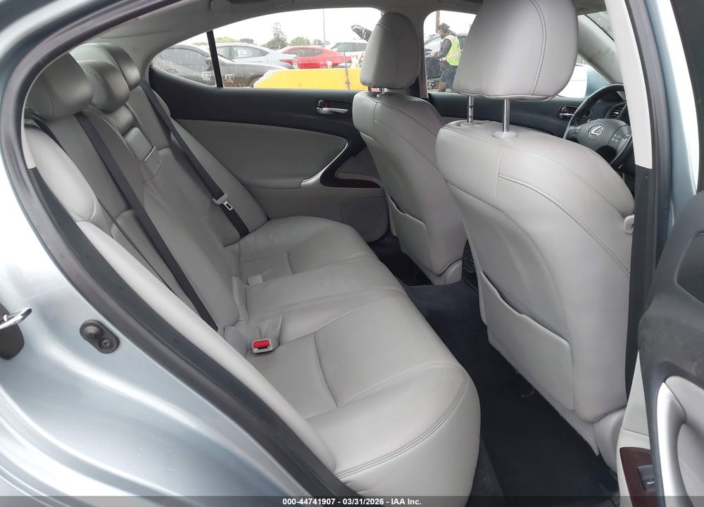 2007 LEXUS IS 250 VIN: JTHBK262975045571