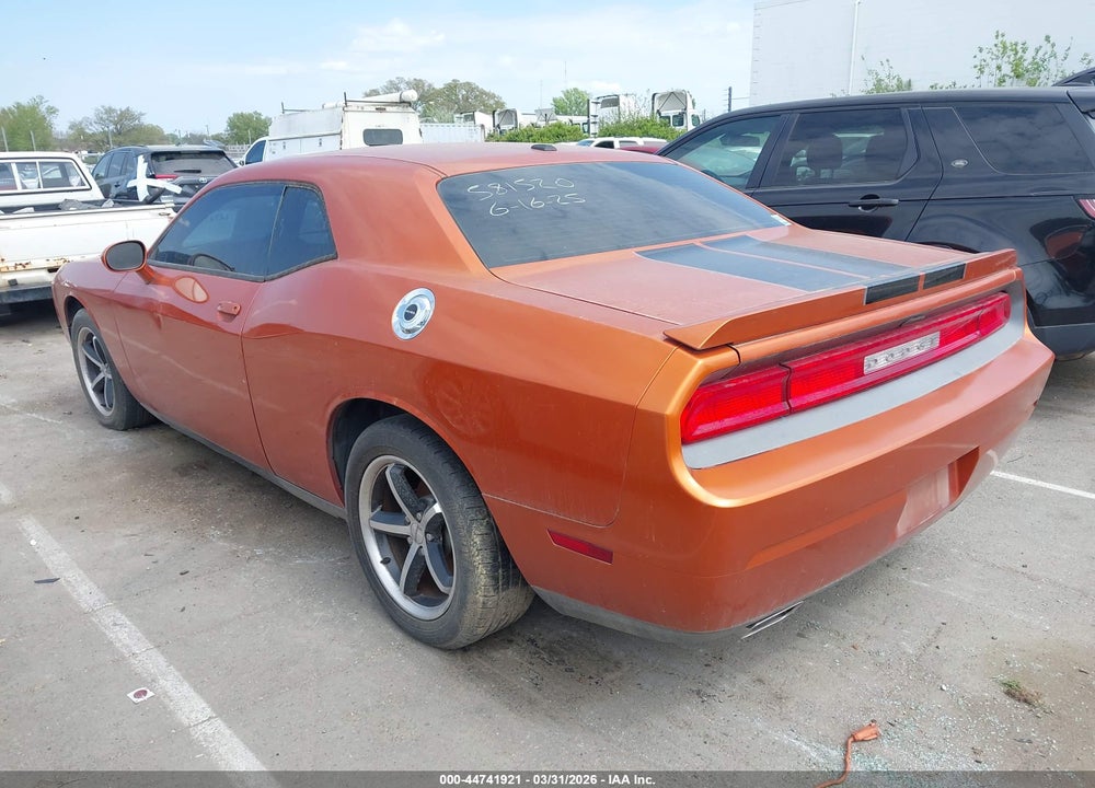 2011 DODGE CHALLENGER VIN: 2B3CJ4DG1BH581520