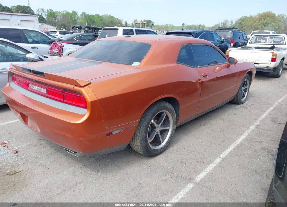 2011 DODGE CHALLENGER VIN: 2B3CJ4DG1BH581520