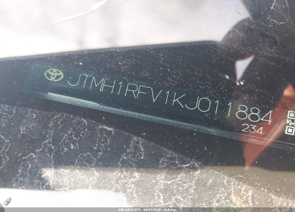 2019 TOYOTA RAV4 LE VIN: JTMH1RFV1KJ011884