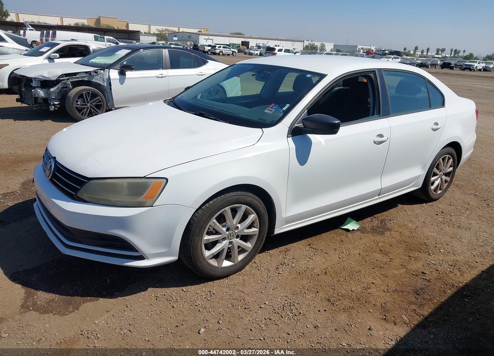 2015 VOLKSWAGEN JETTA 1.8T SE VIN: 3VWD17AJ2FM219883