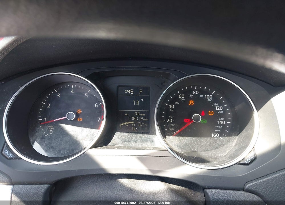 2015 VOLKSWAGEN JETTA 1.8T SE VIN: 3VWD17AJ2FM219883