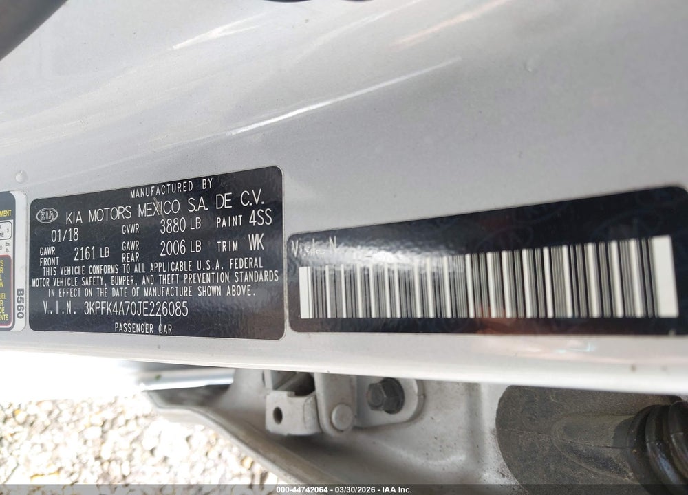 2018 KIA FORTE LX VIN: 3KPFK4A70JE226085