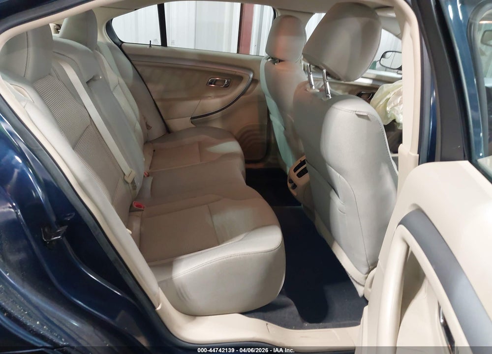 2017 FORD TAURUS SEL VIN: 1FAHP2E84HG112351