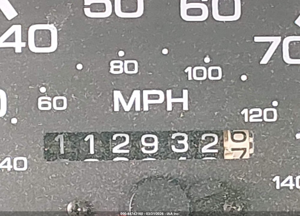 1993 NISSAN PATHFINDER XE/SE VIN: JN8HD17Y3PW311524