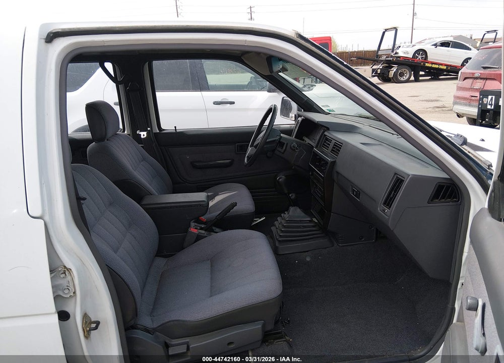 1993 NISSAN PATHFINDER XE/SE VIN: JN8HD17Y3PW311524