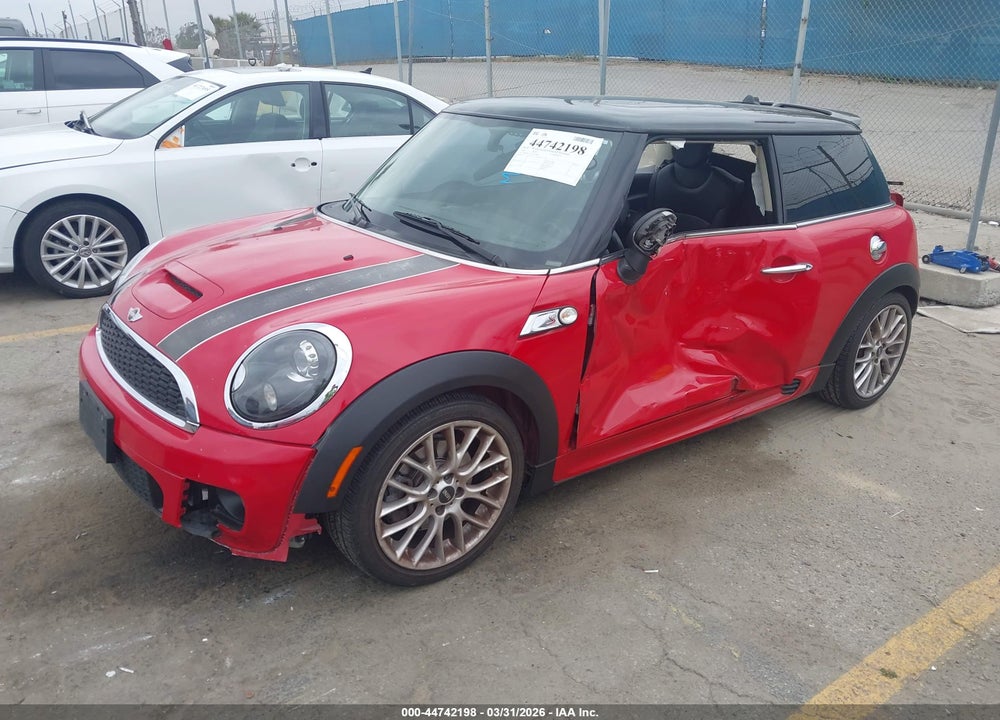 2012 MINI COOPER S VIN: WMWSV3C54CTY19838