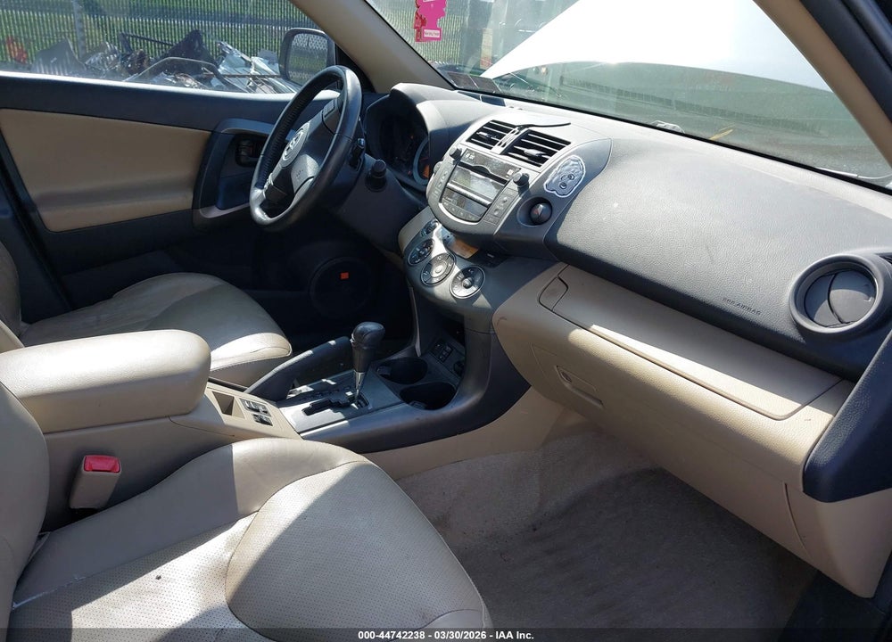 2011 TOYOTA RAV4 LIMITED VIN: 2T3DF4DV1BW126783