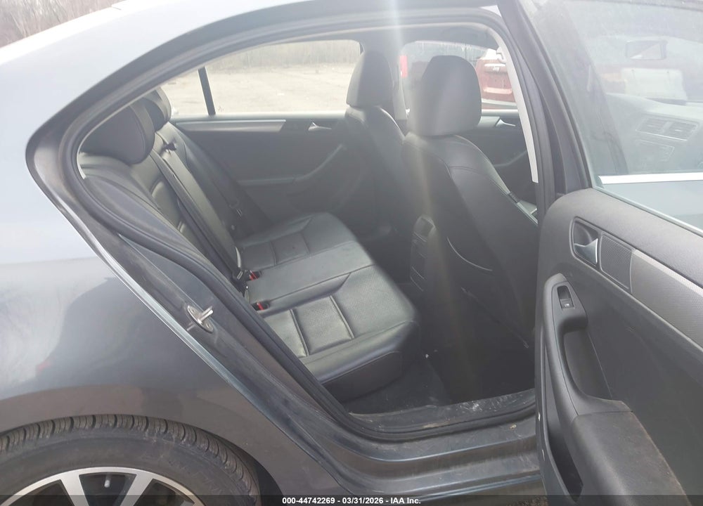 2018 VOLKSWAGEN JETTA 1.4T SE/1.4T WOLFSBURG EDITION VIN: 3VWB67AJ7JM243582
