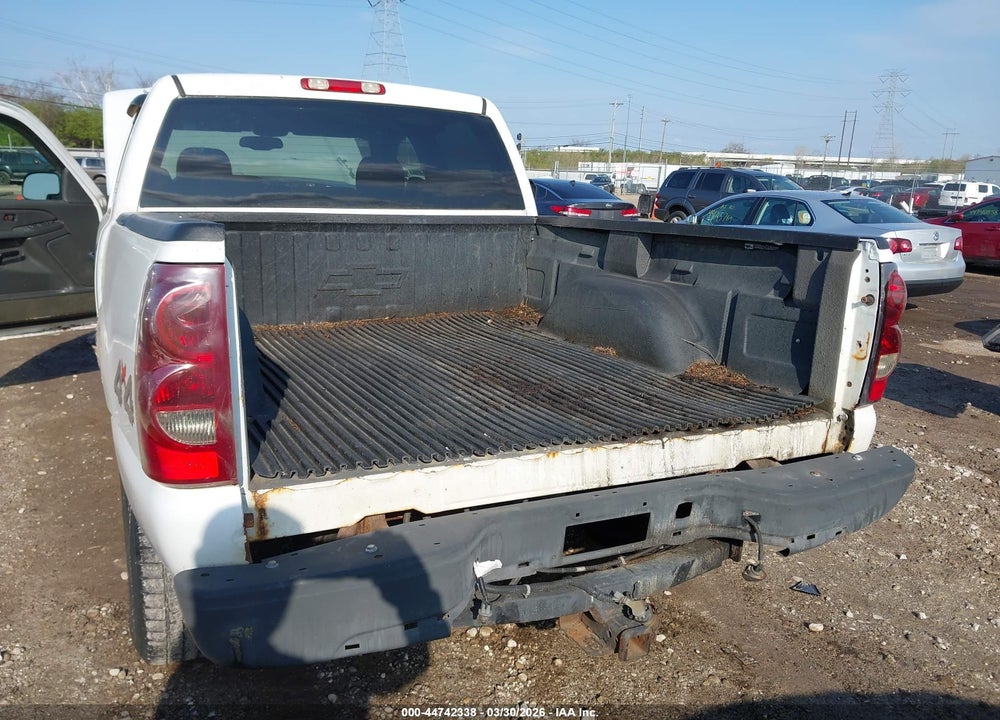 2005 CHEVROLET SILVERADO 1500 LS VIN: 2GCEK13TX51214355