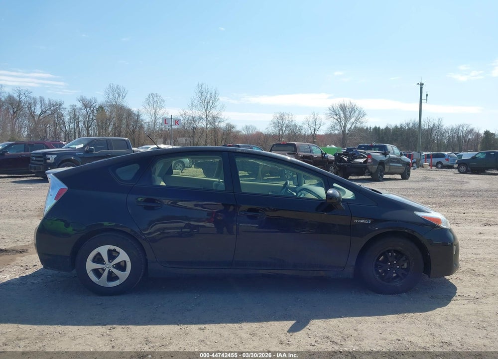 2015 TOYOTA PRIUS THREE VIN: JTDKN3DU0F0415241