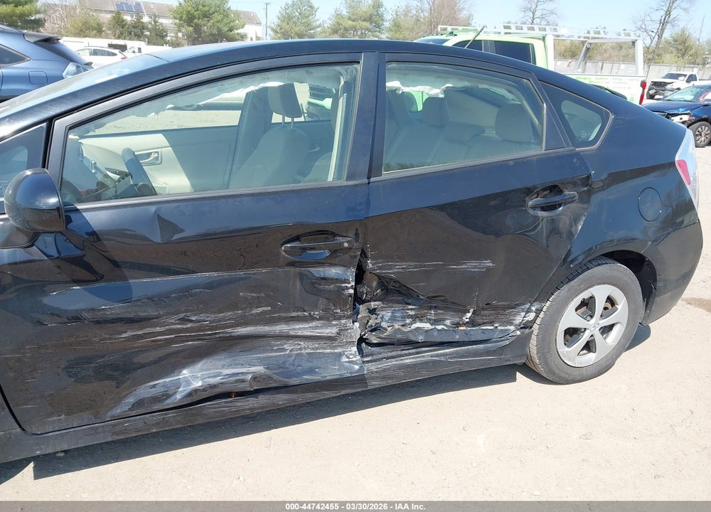 2015 TOYOTA PRIUS THREE VIN: JTDKN3DU0F0415241