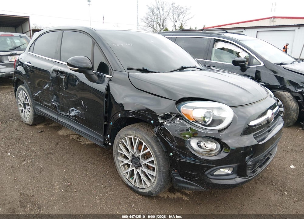 2017 FIAT 500X LOUNGE AWD VIN: ZFBCFYDB7HP568077