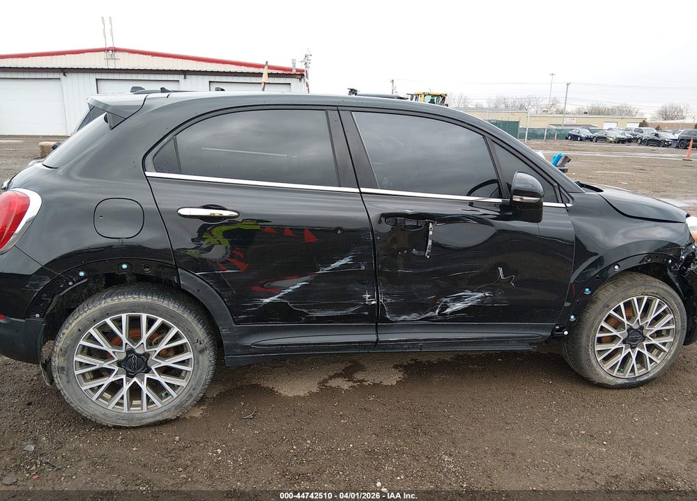 2017 FIAT 500X LOUNGE AWD VIN: ZFBCFYDB7HP568077
