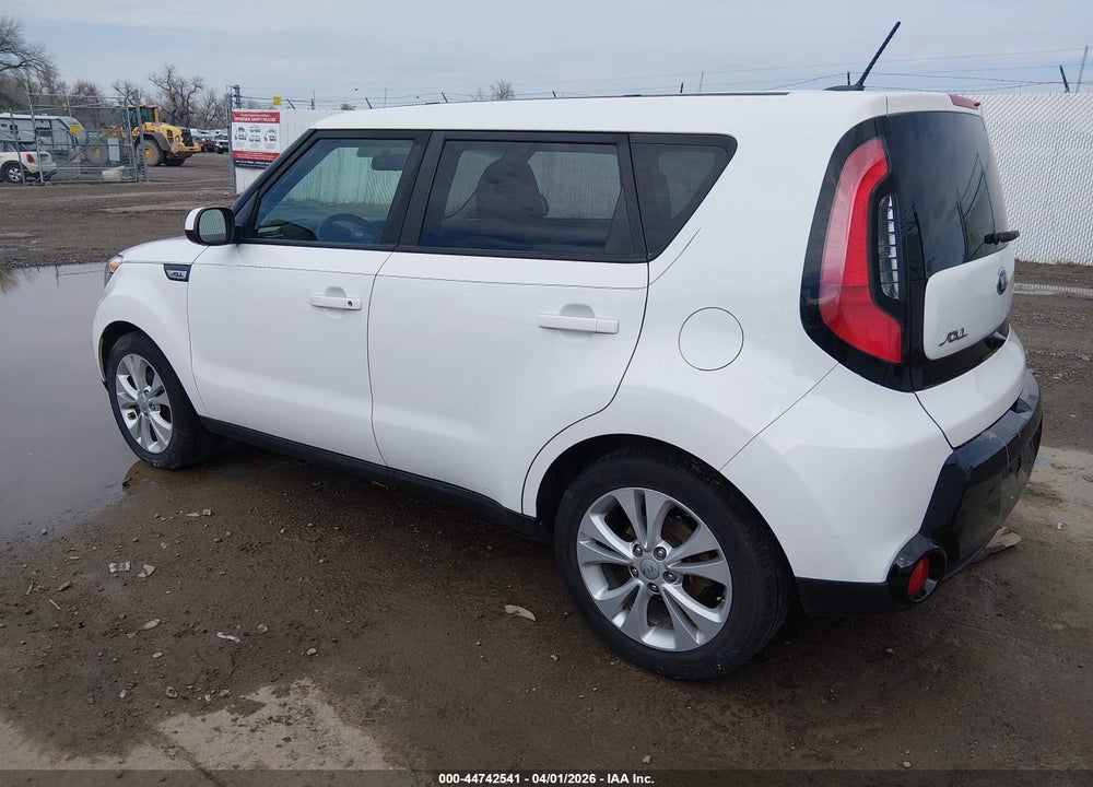 2016 KIA SOUL + VIN: KNDJP3A50G7388005