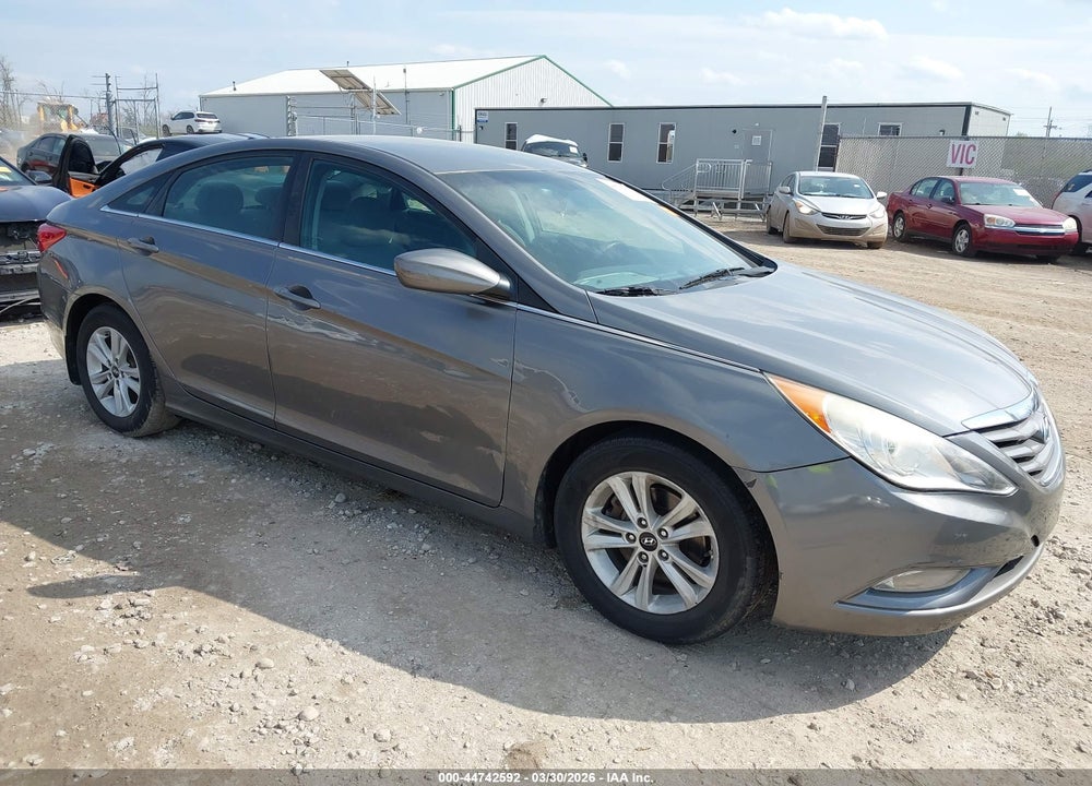 2013 HYUNDAI SONATA GLS VIN: 5NPEB4AC8DH785280