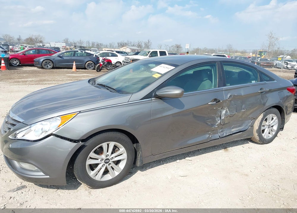 2013 HYUNDAI SONATA GLS VIN: 5NPEB4AC8DH785280