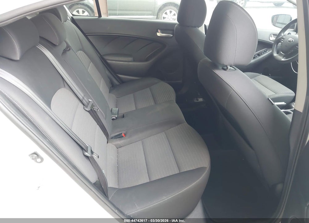 2017 KIA FORTE LX VIN: 3KPFL4A75HE132369